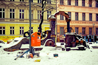 Berlin: Torbogen (Skulptur) in der Oppelner Str.