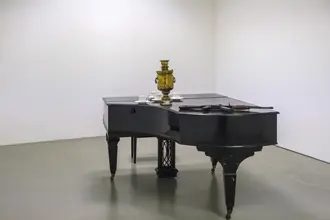 Douglas Gordon, Sketch for AK-47-Samovar