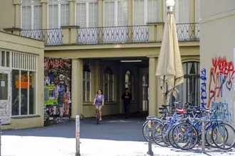 Berlin: Einschusslöcher vom Häuserkampf im April 1945