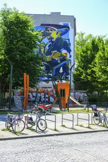Wandbild 'Swiss Made' - Revaler Str.